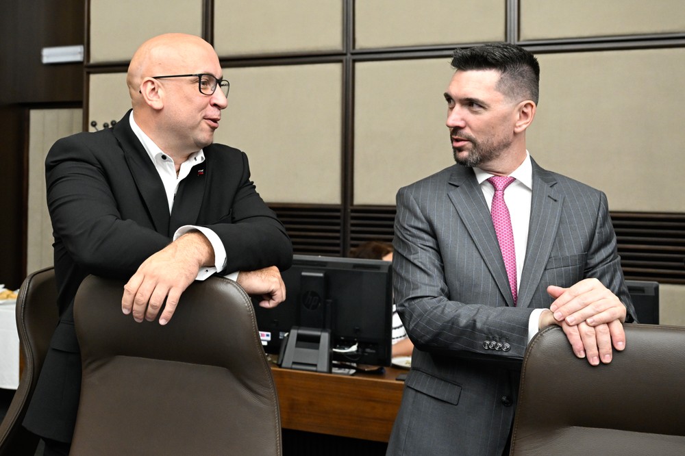 43. schôdza vlády SR