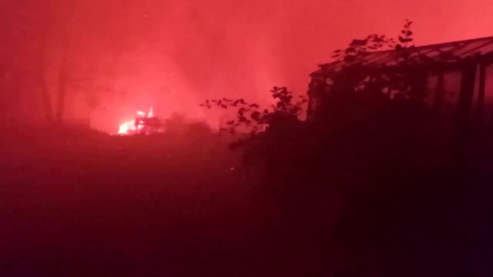 [multi] poziar ceske svajciarsko. 2710