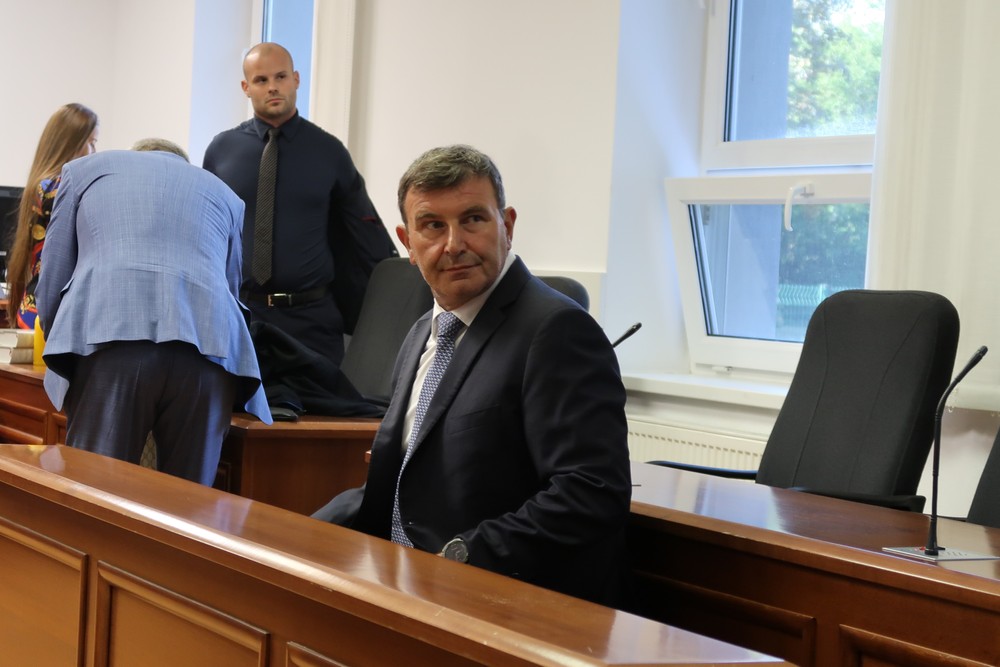 Pezinok ŠTS Peter Kažimír pojednávanie súd (4)