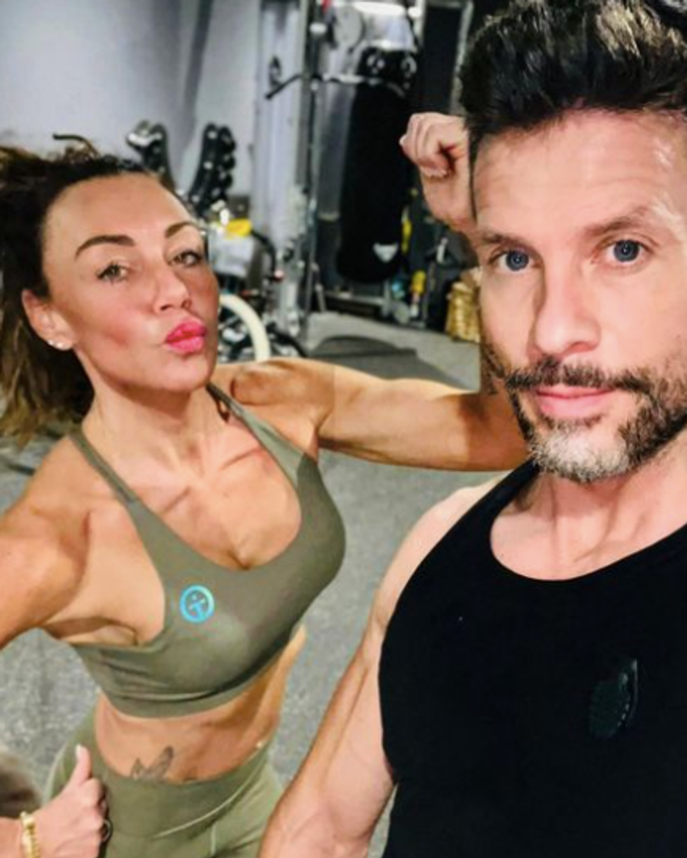 Michelle Heaton cvičí s manželom