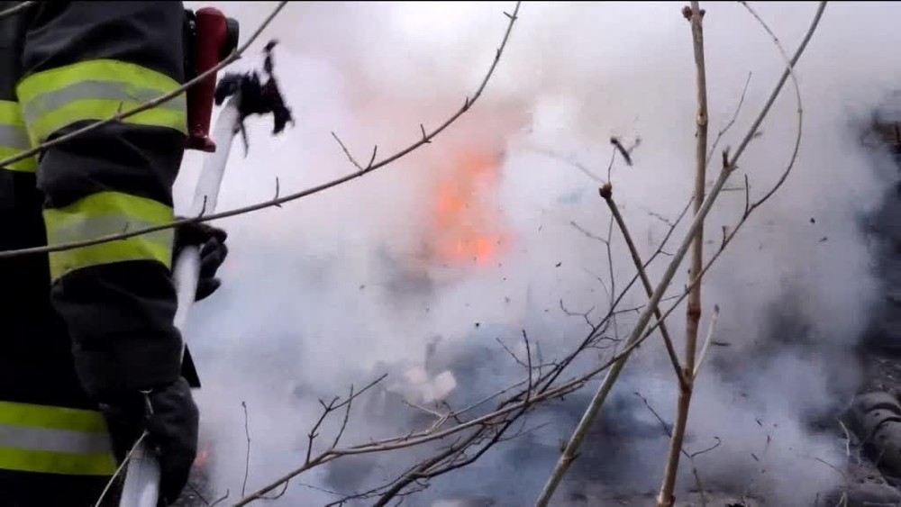 [multi] Zhoreny v chatke 9177