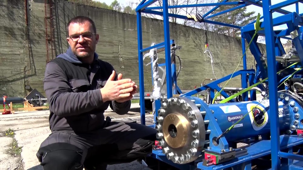 [multi] Frndzalica pre rakety 362