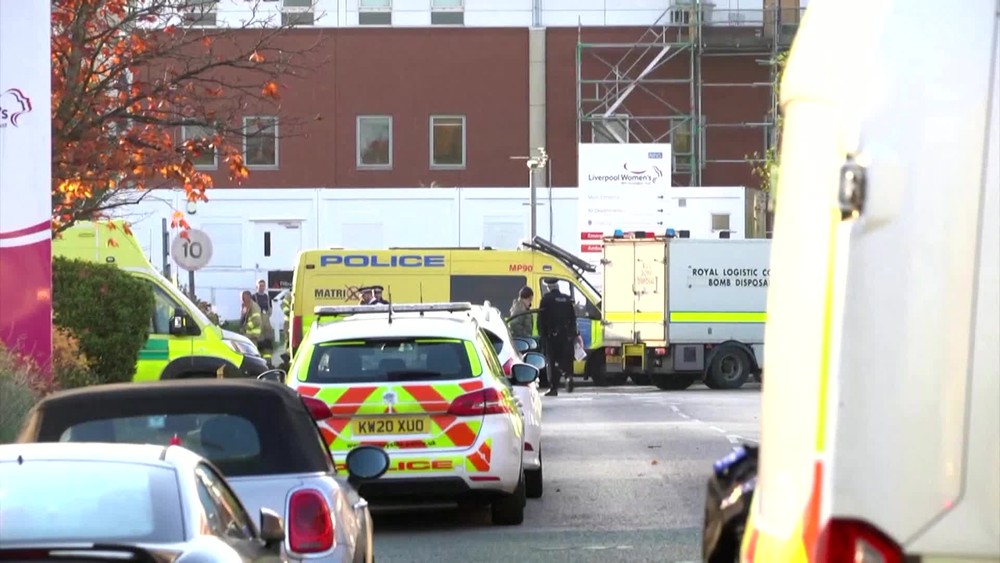 [multi] Duchaplný taxikár zabránil obrovskej tragédii, zamkol muža s výbušninami vo svojom vozidle 337