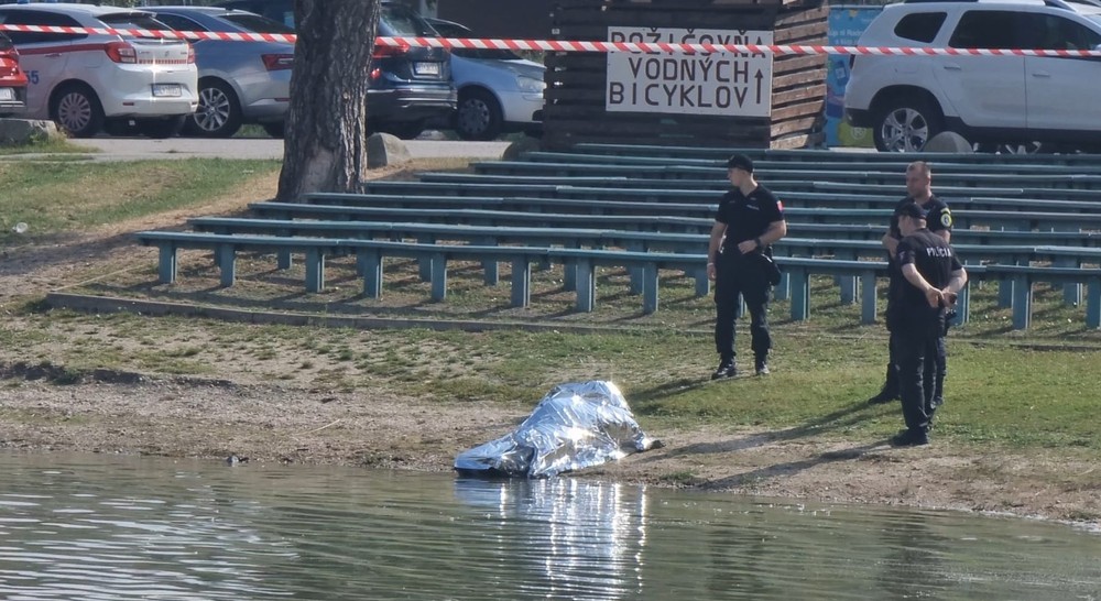 slnečné jazerá senec telo muža