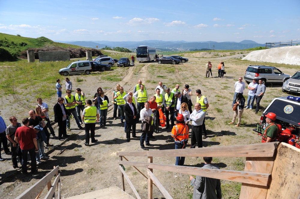 Visnove_stolna_Pociatek8068217