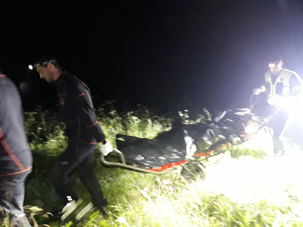 Nočné pátranie horských záchranárov skončilo tragicky. Dôchodcu (†74) z Terchovej zavalil strom 