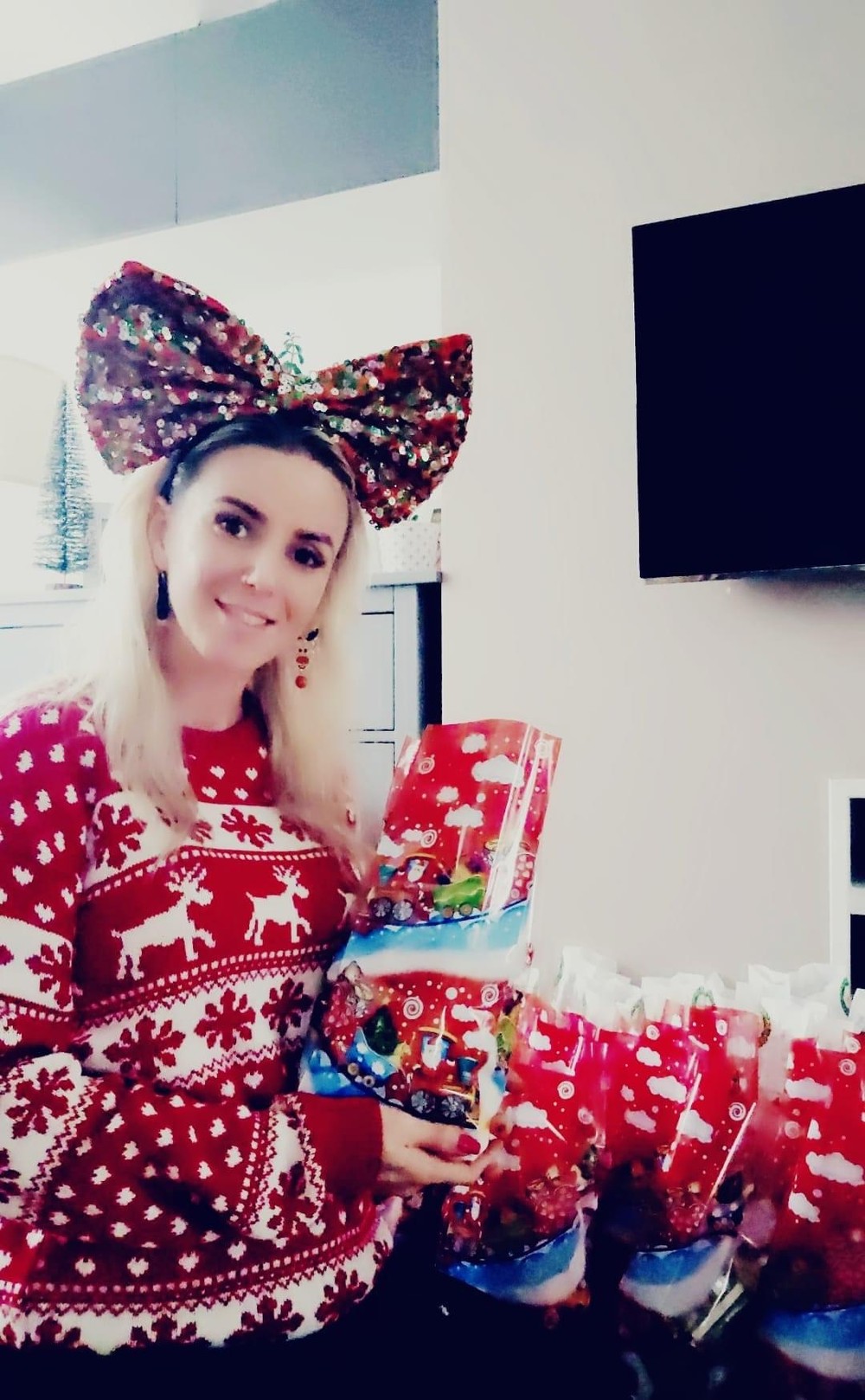 9EAD1974-7E01-4165-AE81-C6FB2D94B447