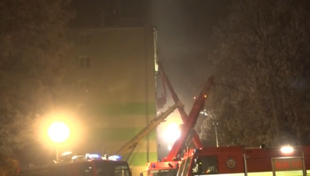 Do bytovky v Svite narazila plošina