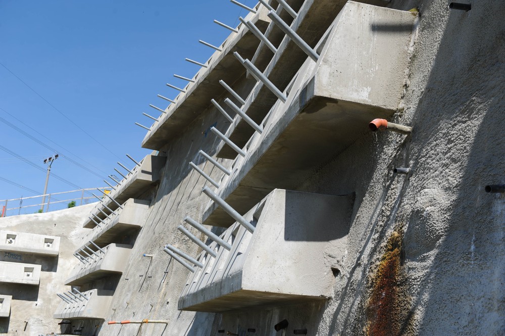 Visnove_stolna_Pociatek2068211