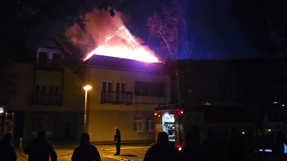 [multi] požiar tatranská lomnica 4008