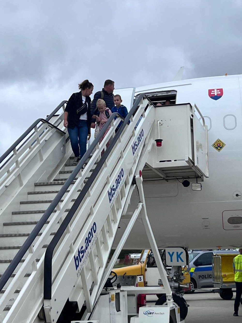 Vládny špeciál s občanmi SR z Libanonu pristál v Bratislave