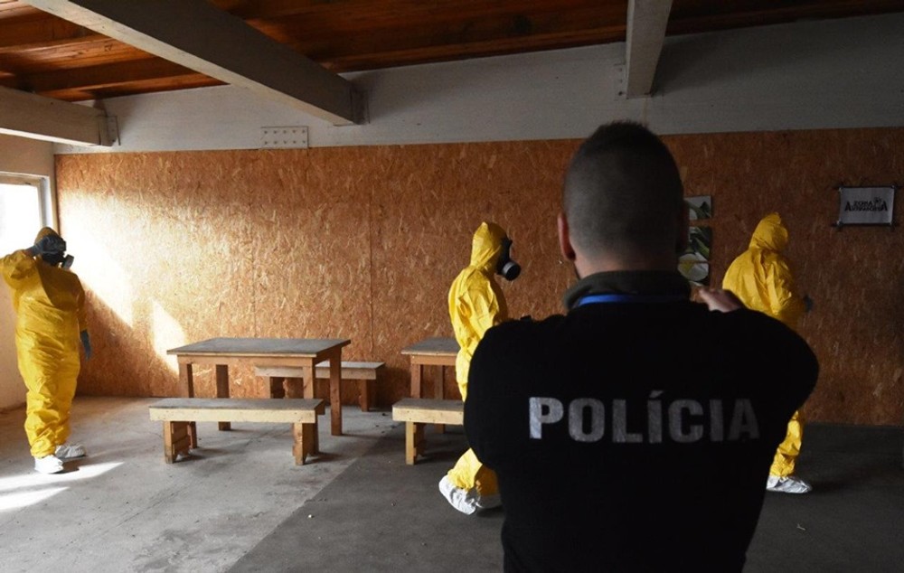 Unikátne medzinárodné cvičenie v Lešti. Polícia cvičila boj proti biologickým zbraniam 
