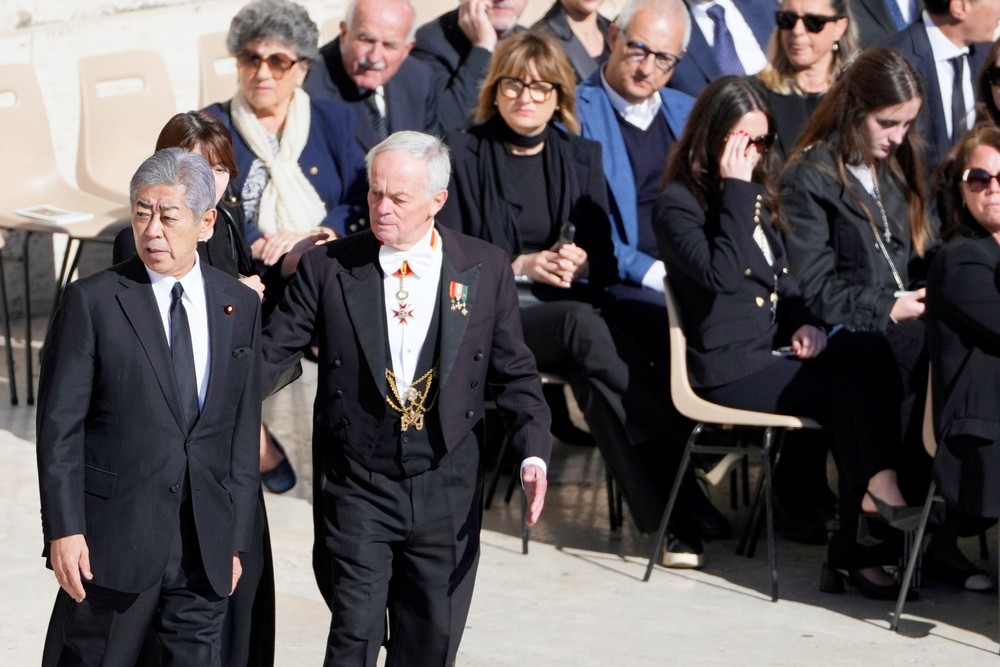 Japonský minister zahraničných vecí Esteri Takeši Iwaya