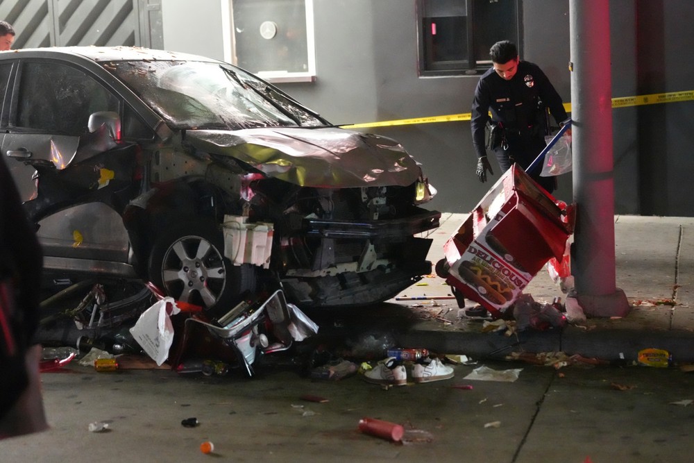 Los_Angeles_Vehicle_into_Crowd533077