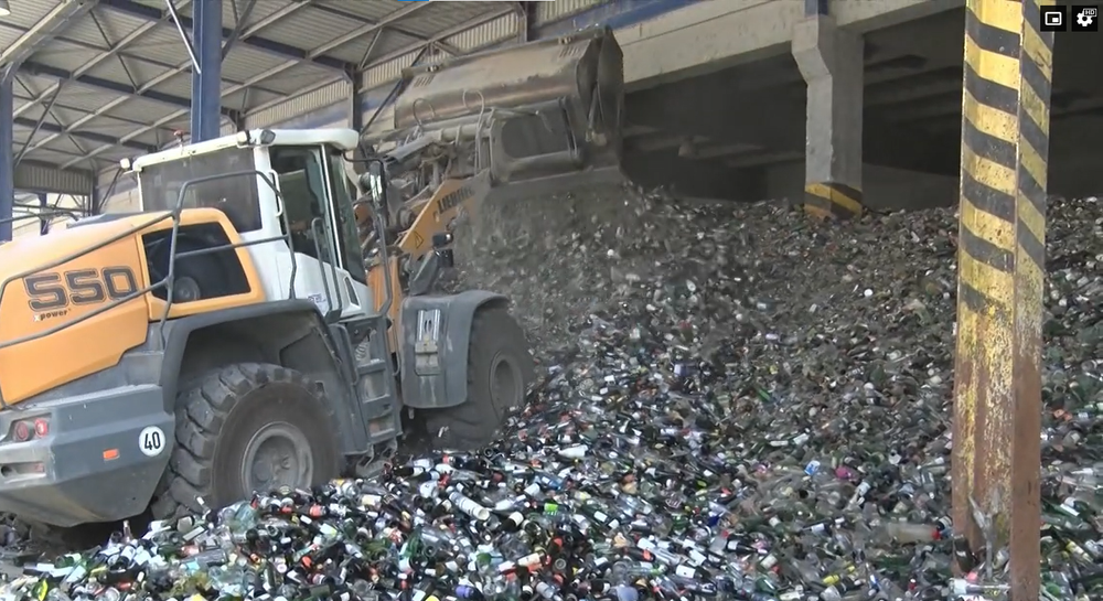 Recyklovanie skla v Nemšovej