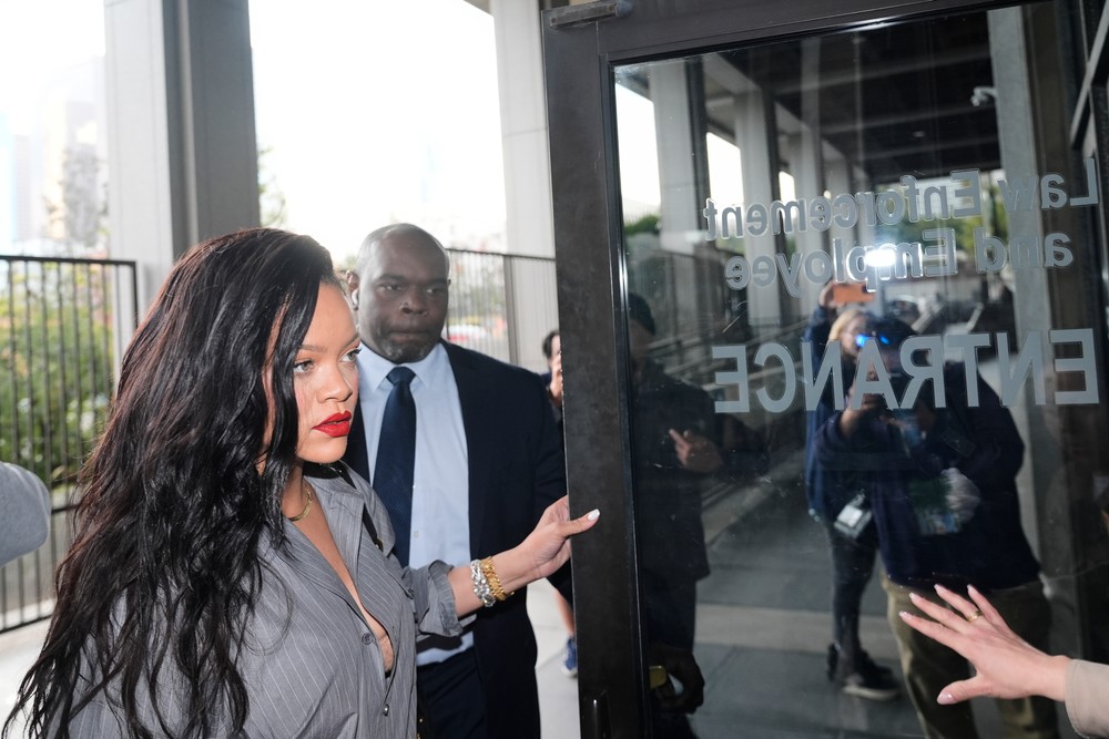 Rihanna na súde po streľbe na jej dom