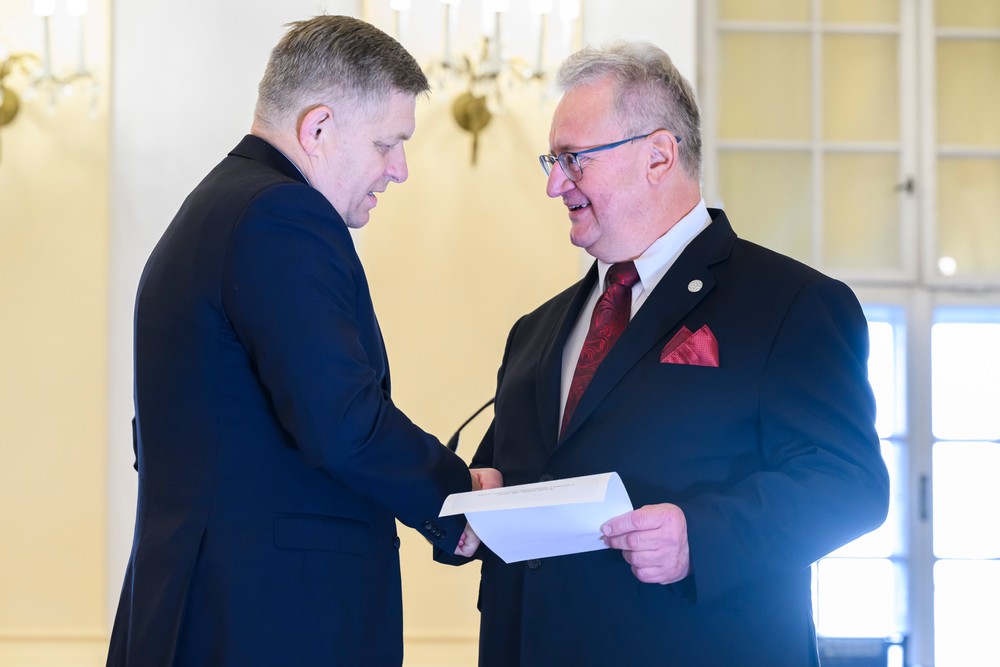 20230910_nrsr_poslanci_02990685