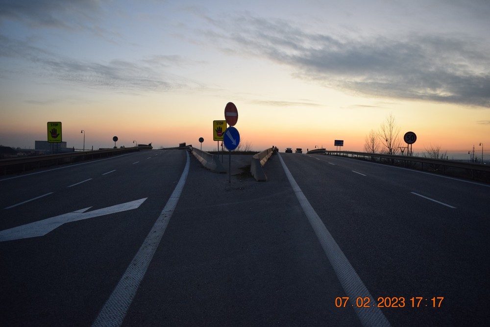 Mladá žena vošla na obchvat aj napriek zákazu