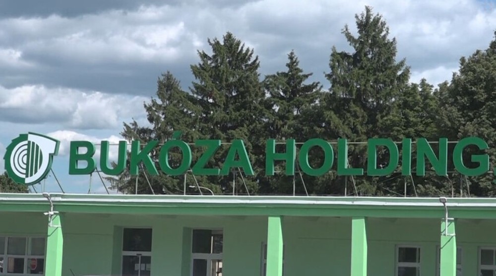 Bukóza holding (3)