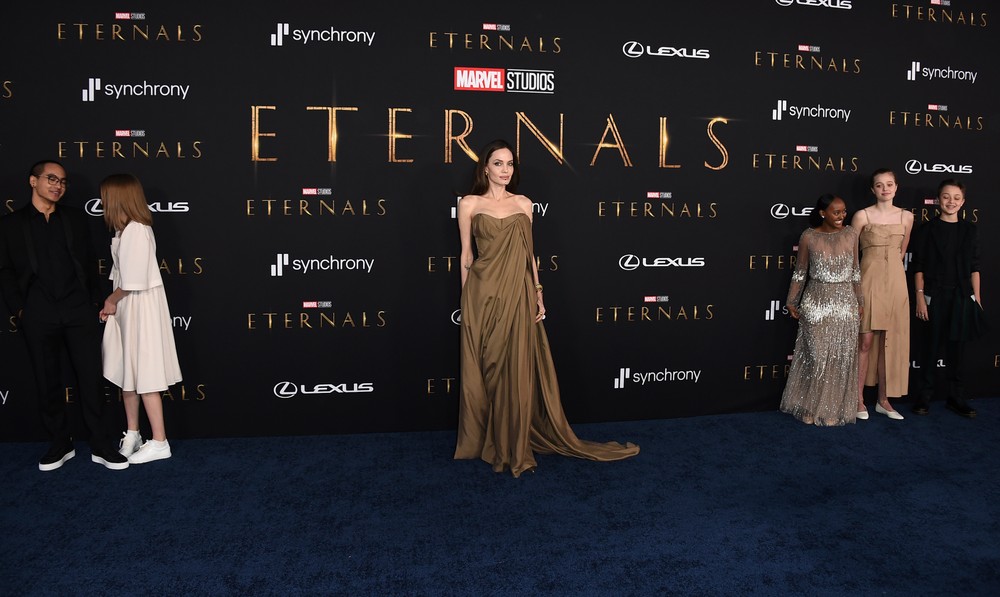 ANGELINA Jolie na premiére filmu Eternals