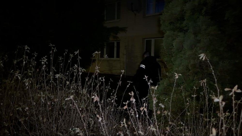 Muža napadli v bytovke sekerou 2