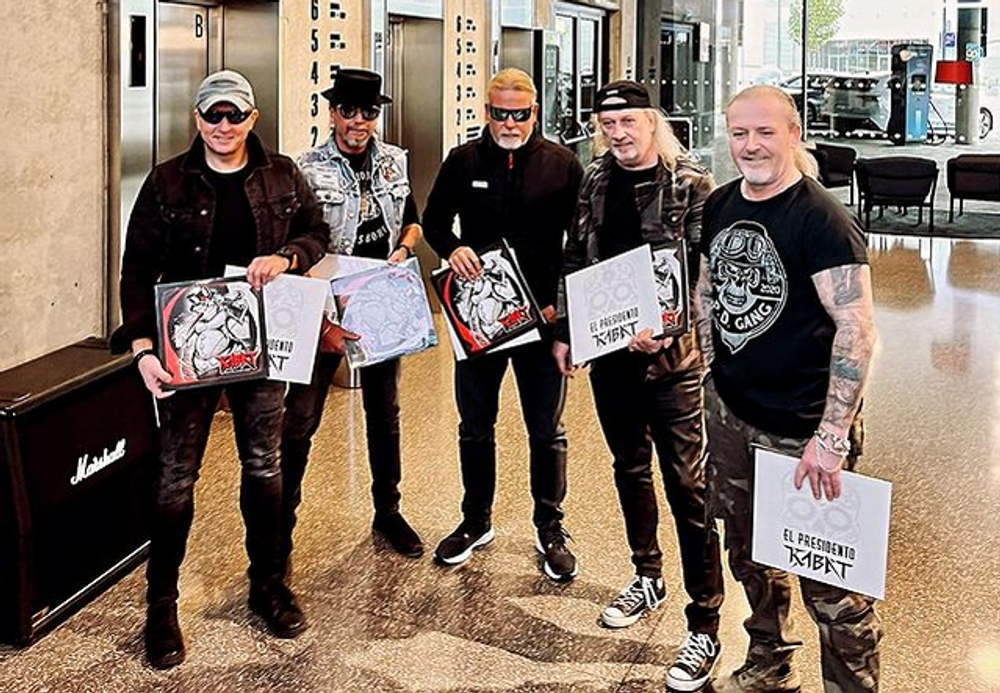 Pepa Vojtek a Kabát