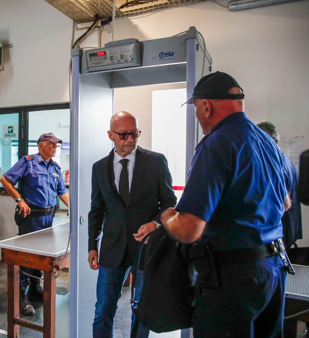 APTOPIX_Italy_Haggis_Detained_44989-07f660b105ee4dd081f67a723e9af31d