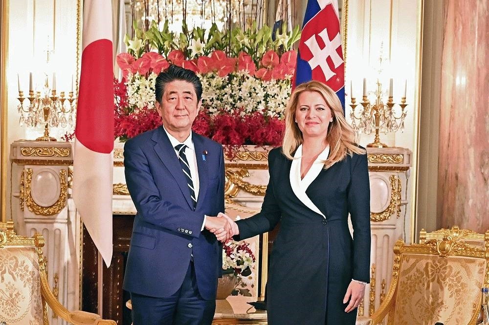 Cisár Naruhito oficiálne nastúpil na trón. Takto vyzeral slávnostný ceremoniál 