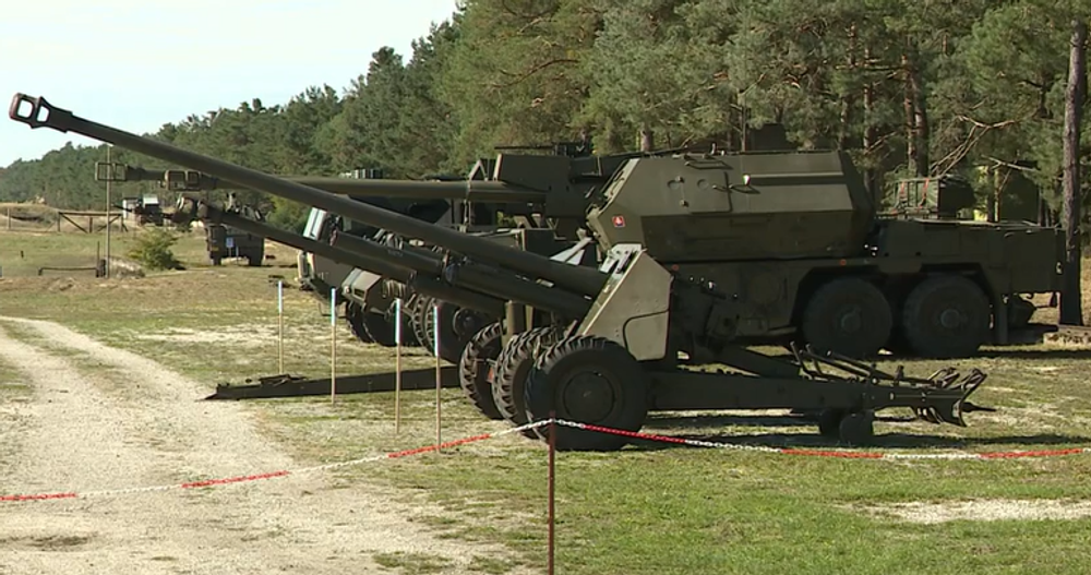 Ozbrojené sily SR ukázali našu palebnú silu aj zahraničným partnerom