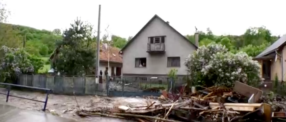 Záplavy trápia Slovensko