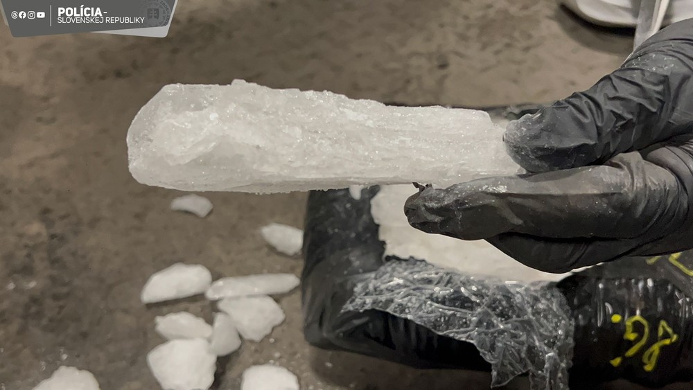 Zásielka pervitínu