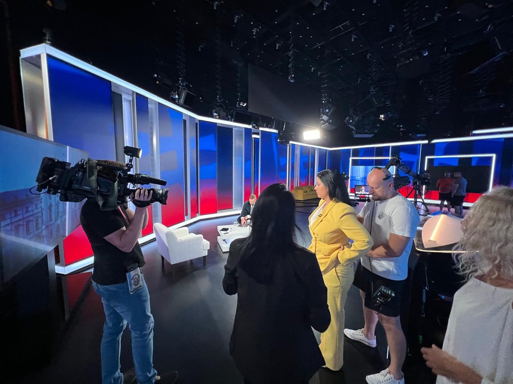 Politika 24 - Peter Kotlár 13