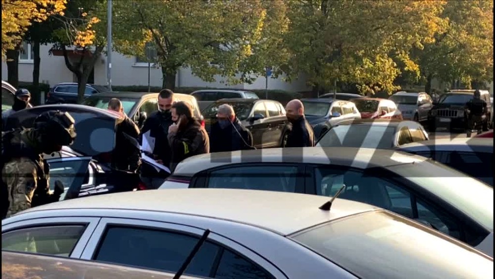 [multi] Kováčik zadržanie 4433