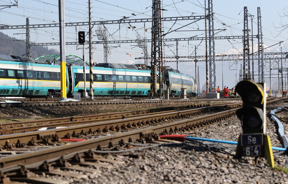 Vykoľajený vlak v Žiline