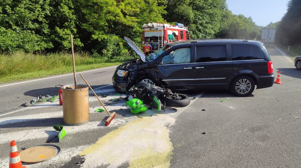 Havária motorka a auto 2