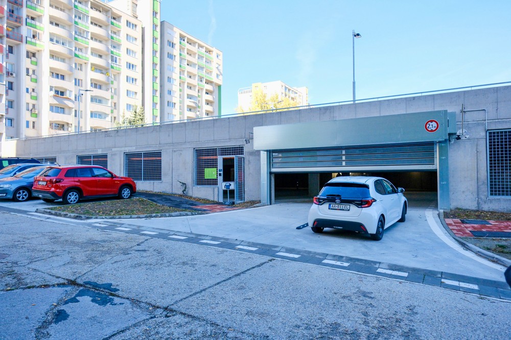 20251029_100642000_iOS