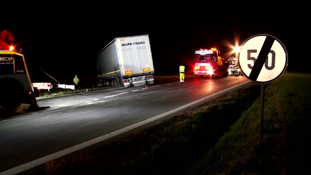 [multi] Kamiony nehoda 9493