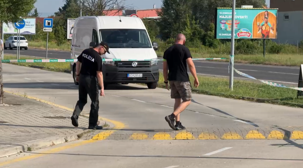 Poškodený bankomat