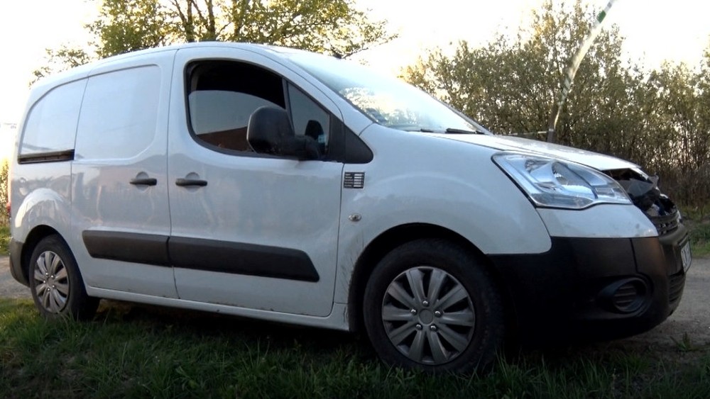 Pašerák prerazil hraničnú závoru