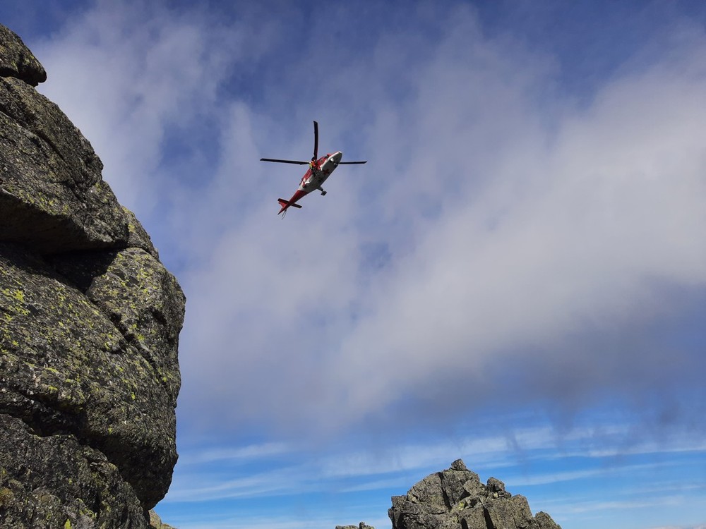 Pomoc turistovi pod sedlom Baranie rohy (4)