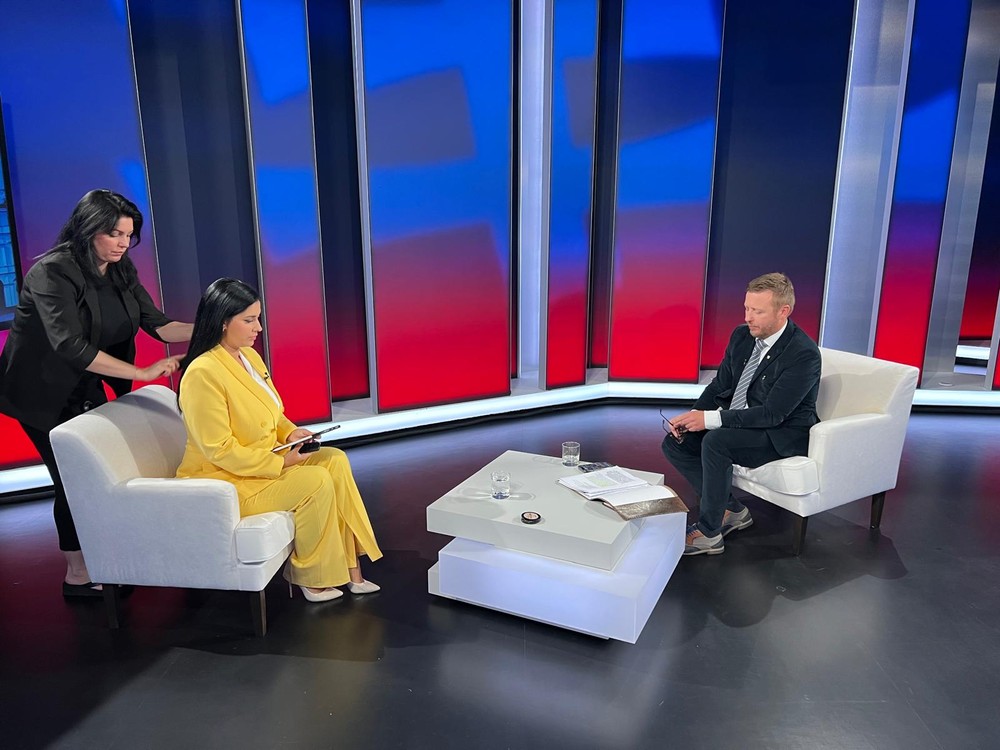 Politika 24 - Peter Kotlár 6