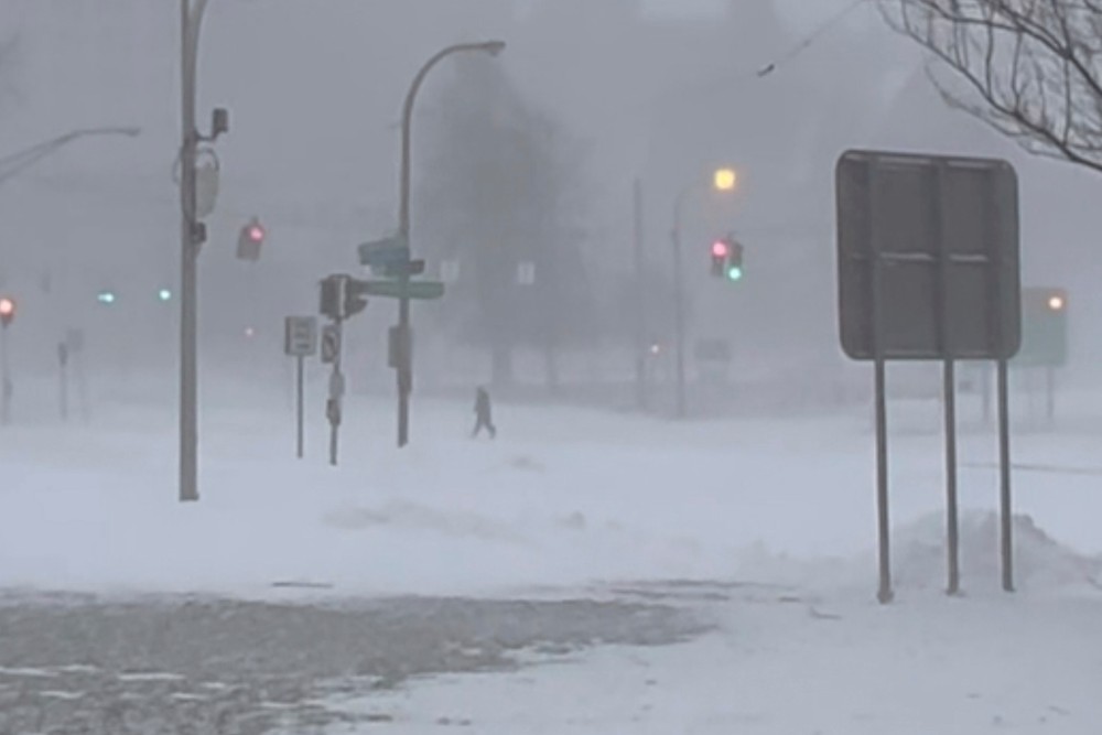 Winter_Weather_Buffalo_48442-346f7eaeb3b949db856846587b2ed658