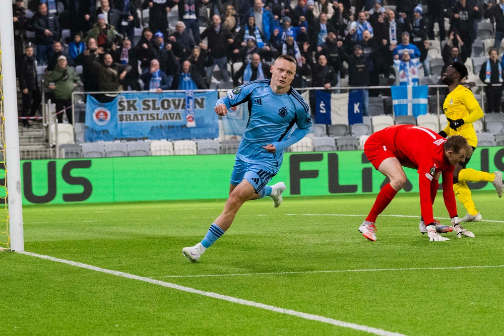 20251106SLOVAN_KUPIO_1171047