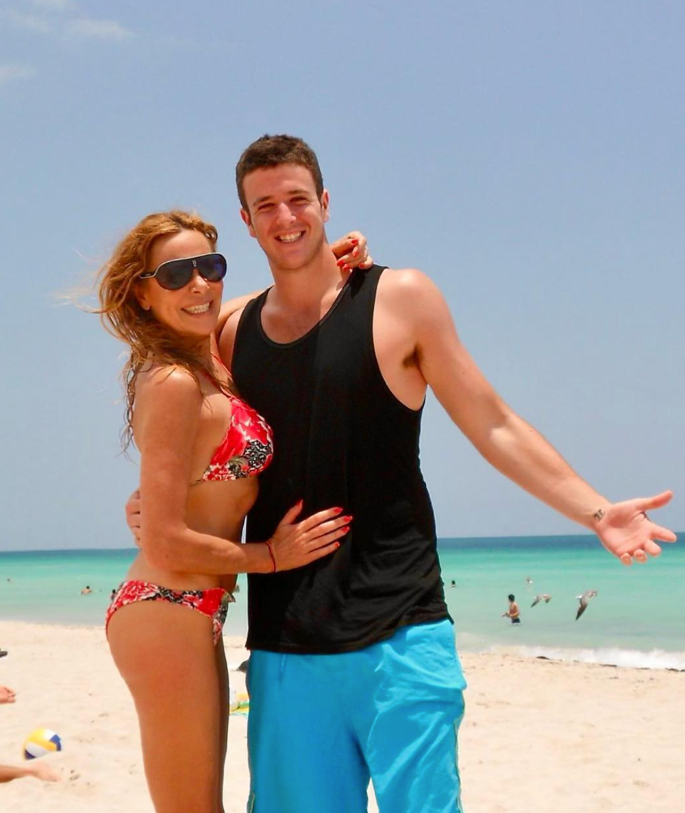 Ana Obregón so synom