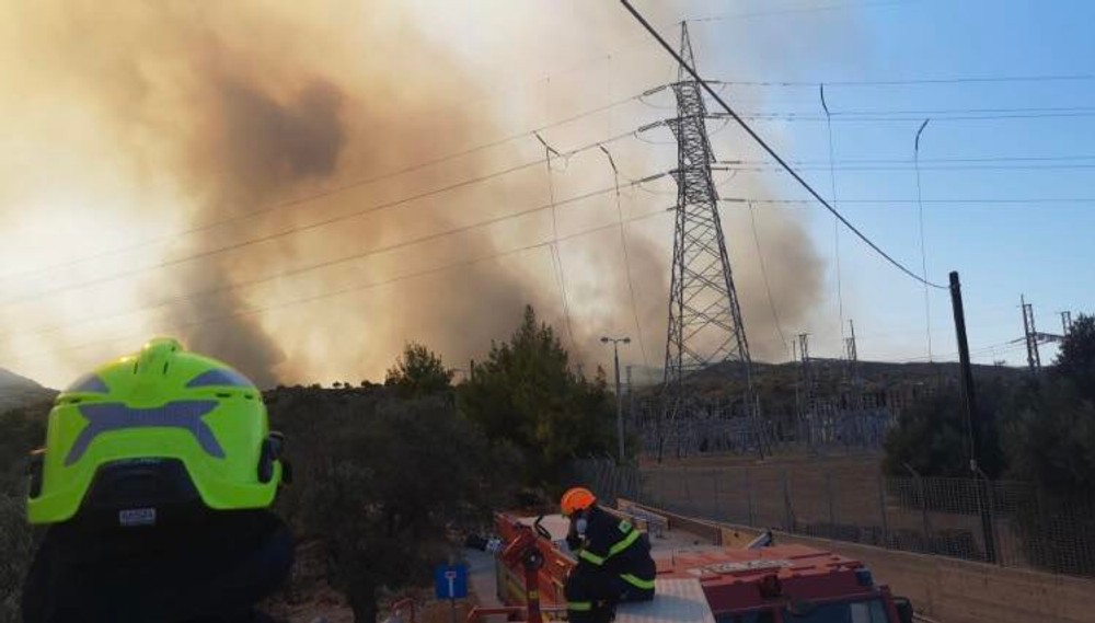 požiar grécko rodos hasiči trafostanica 4. deň (1)