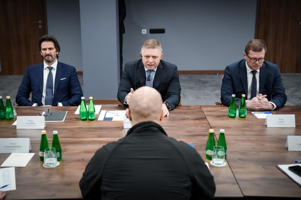 Robert Fico Denys Šmyhal stretnutie Užhorod (11)