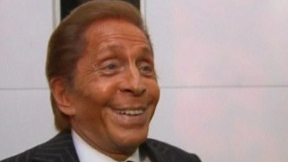 navrhar valentino detail