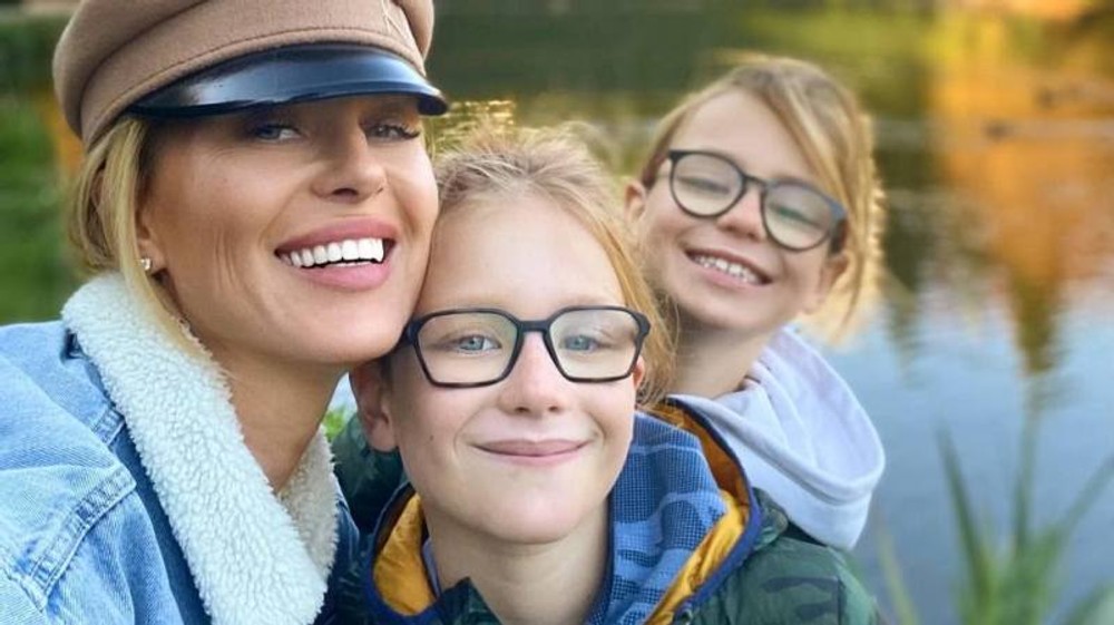 Simona Krainová s deťmi