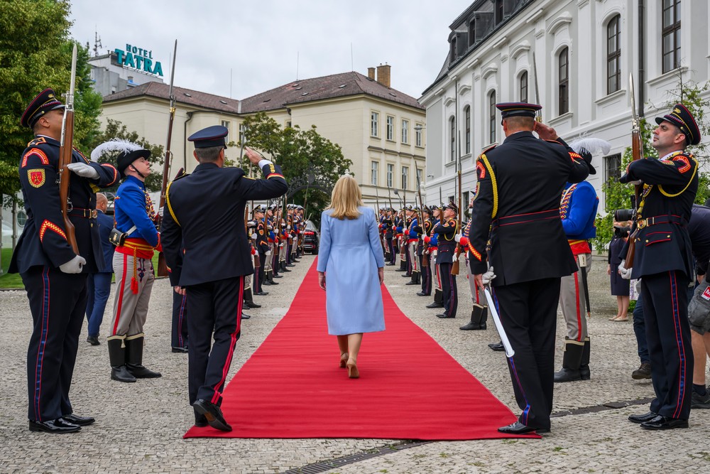 20241406_prezidentka_rozlucka_19050706