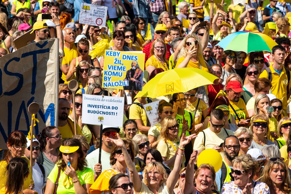Bratislava protest učiteľov